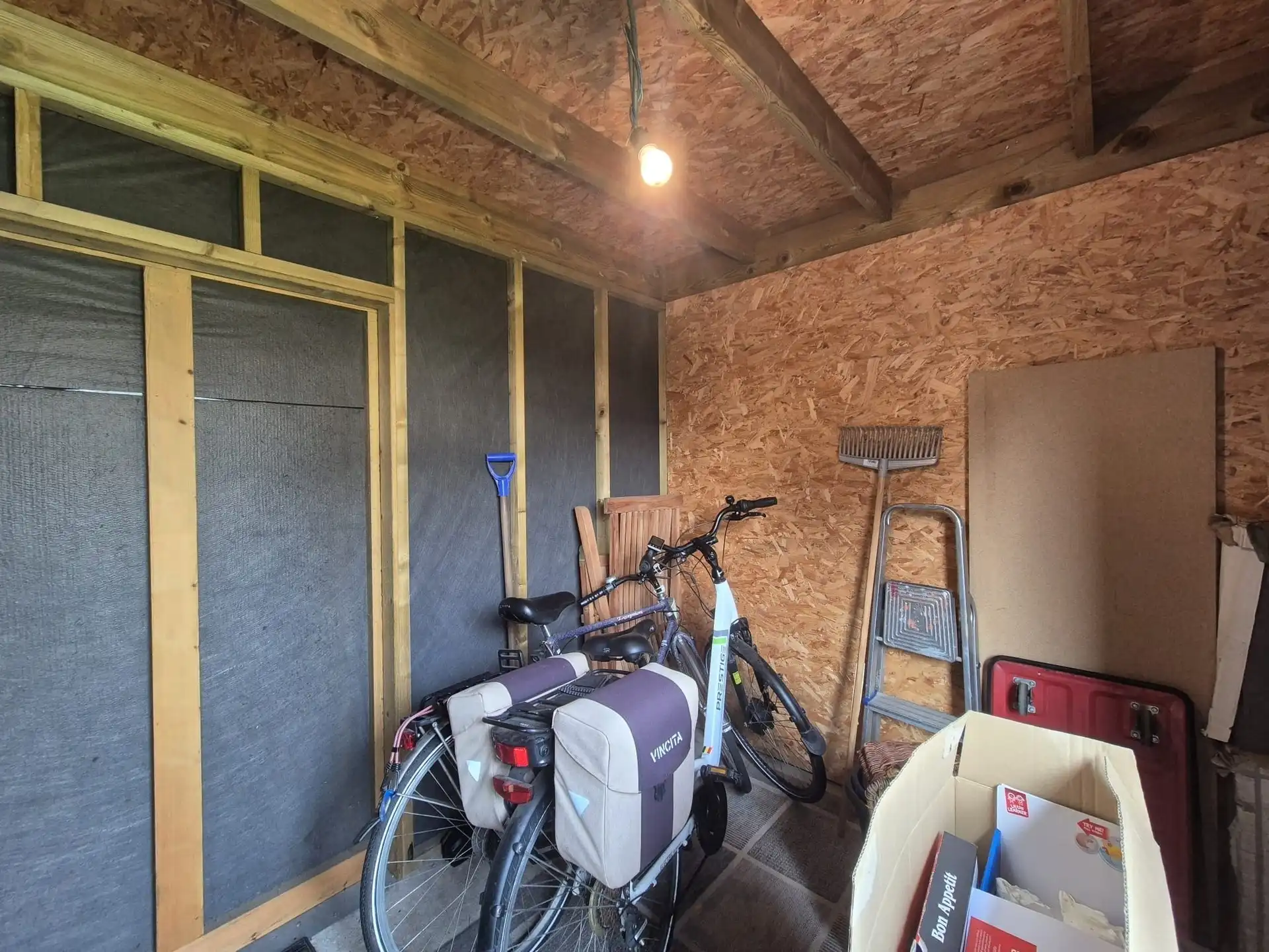 Rustig gelegen nieuwbouw woning met terras en tuin. foto 28