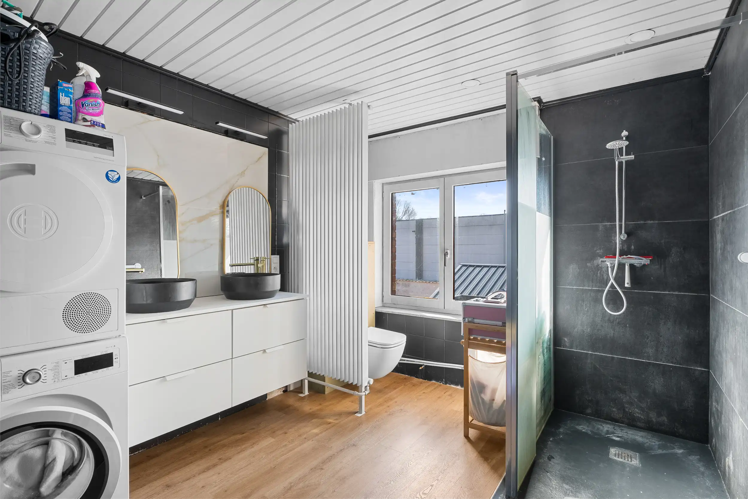 Ruime gezinswoning met 5 kamers op topligging foto 12