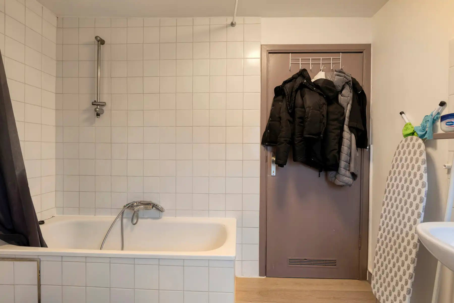 Eengezinswoning, thans ingedeeld in 3 woonunits. foto 18