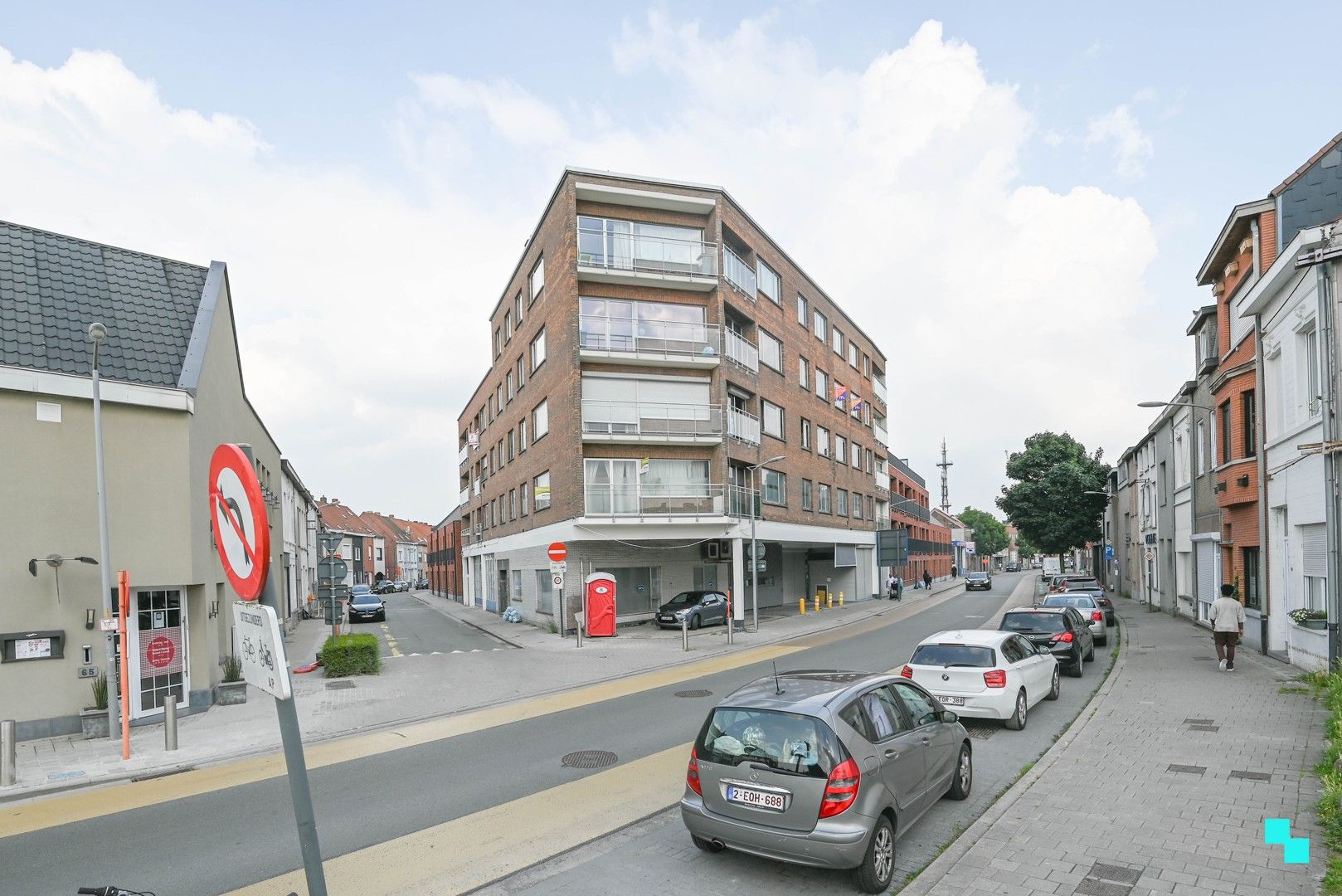 Appartement in centrum Kortrijk met 2 slaapkamers foto 2