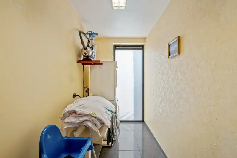 Ruime villa met zwembad  foto 13