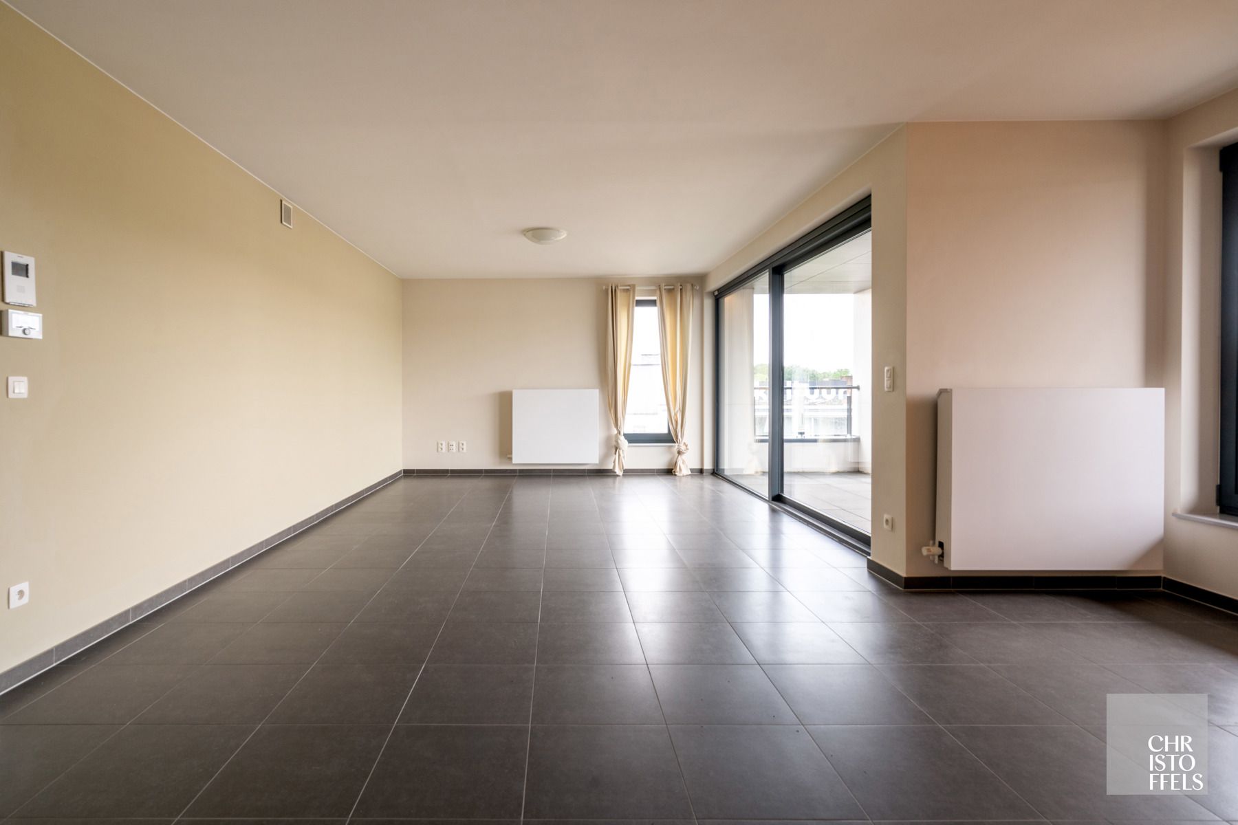 TE HUUR - 2-slaapkamerappartement (103m²) in het centrum van Zutendaal! foto 4