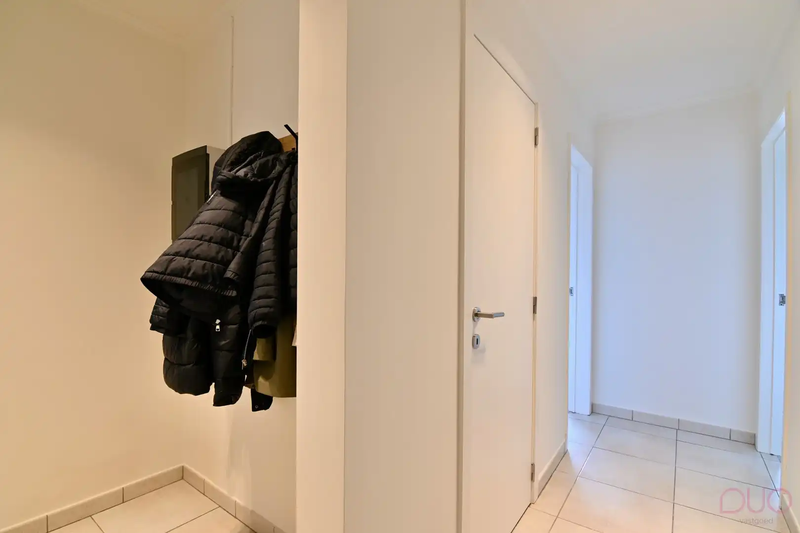 Instapklaar gelijkvloers appartement met 2 slaapkamers en garagebox op een toplocatie foto 17