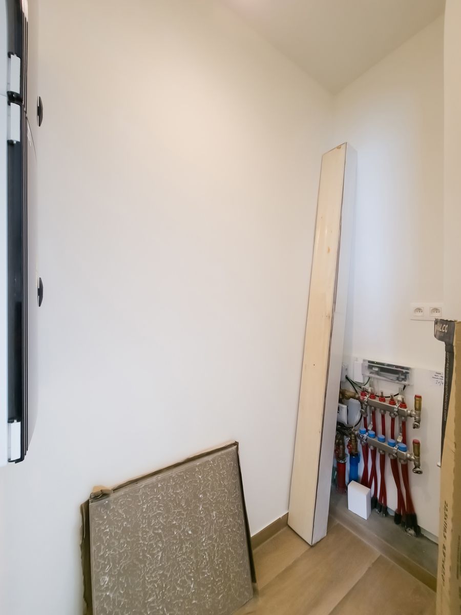 Ongemeubeld 1 slaapkamer app. met mooi terrras foto 12