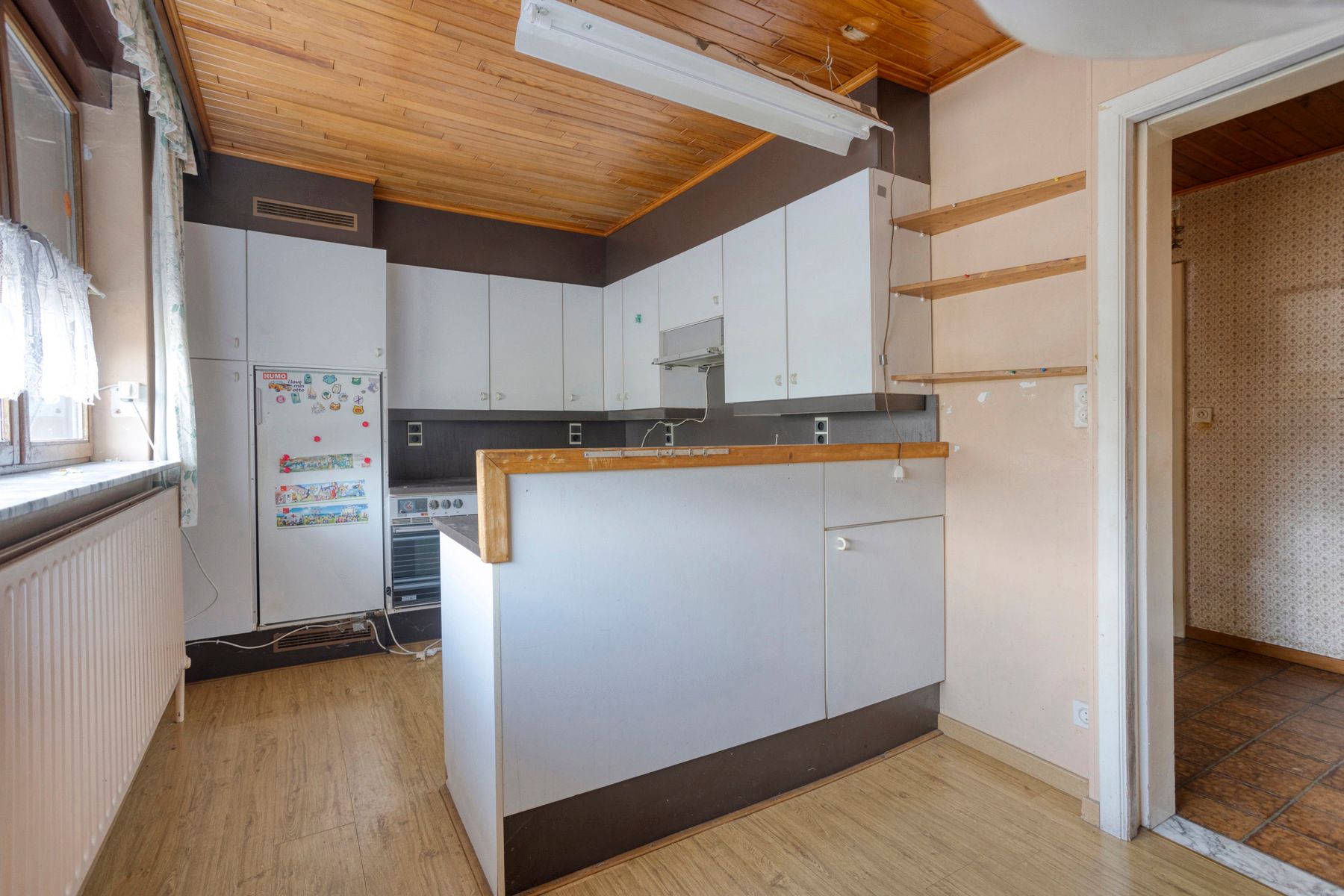 Te renoveren woning met 3 slaapkamers en tuin. foto 8
