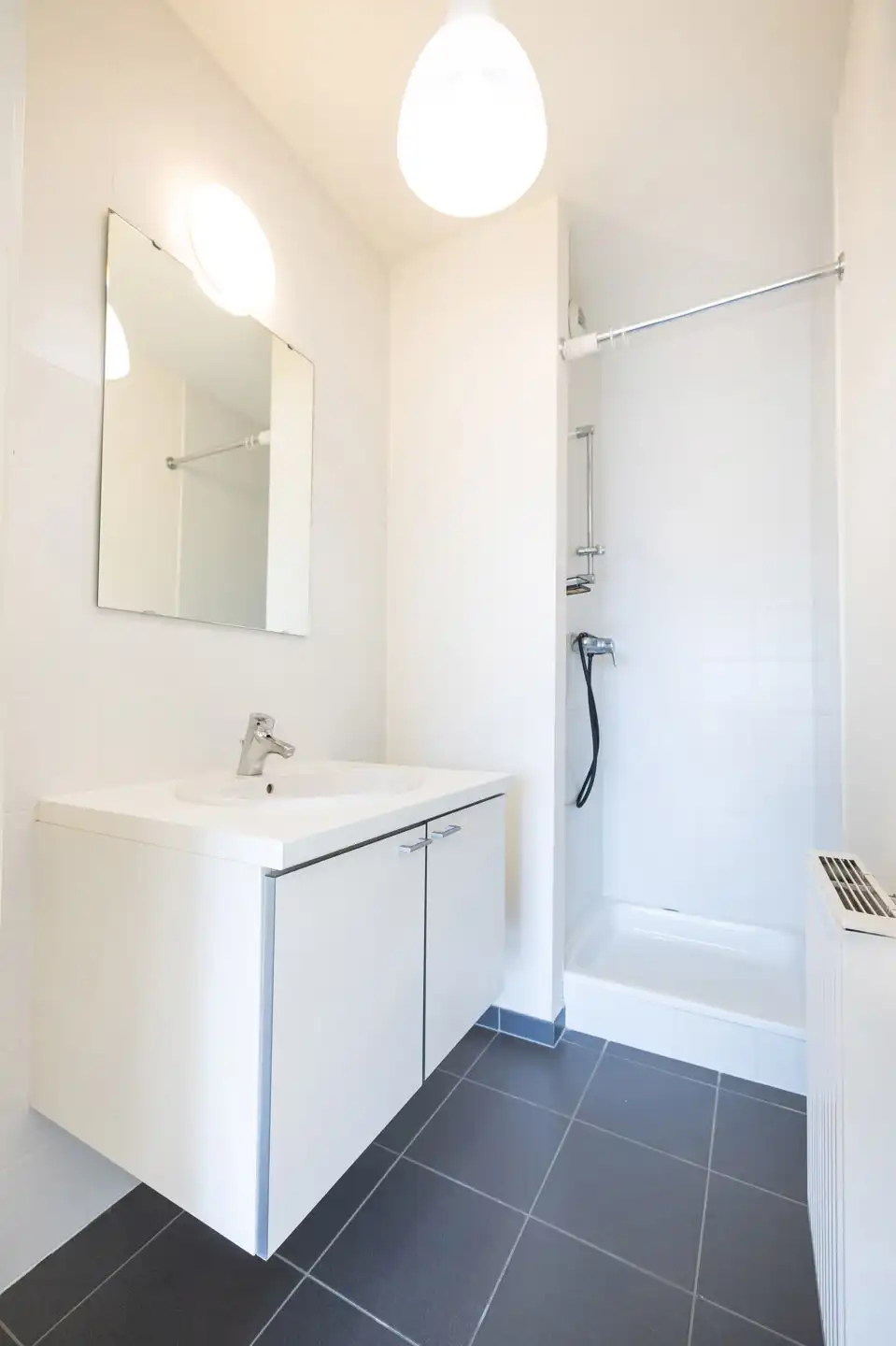 Appartement met 2 slaapkamers + kantoor met terras en P foto 13