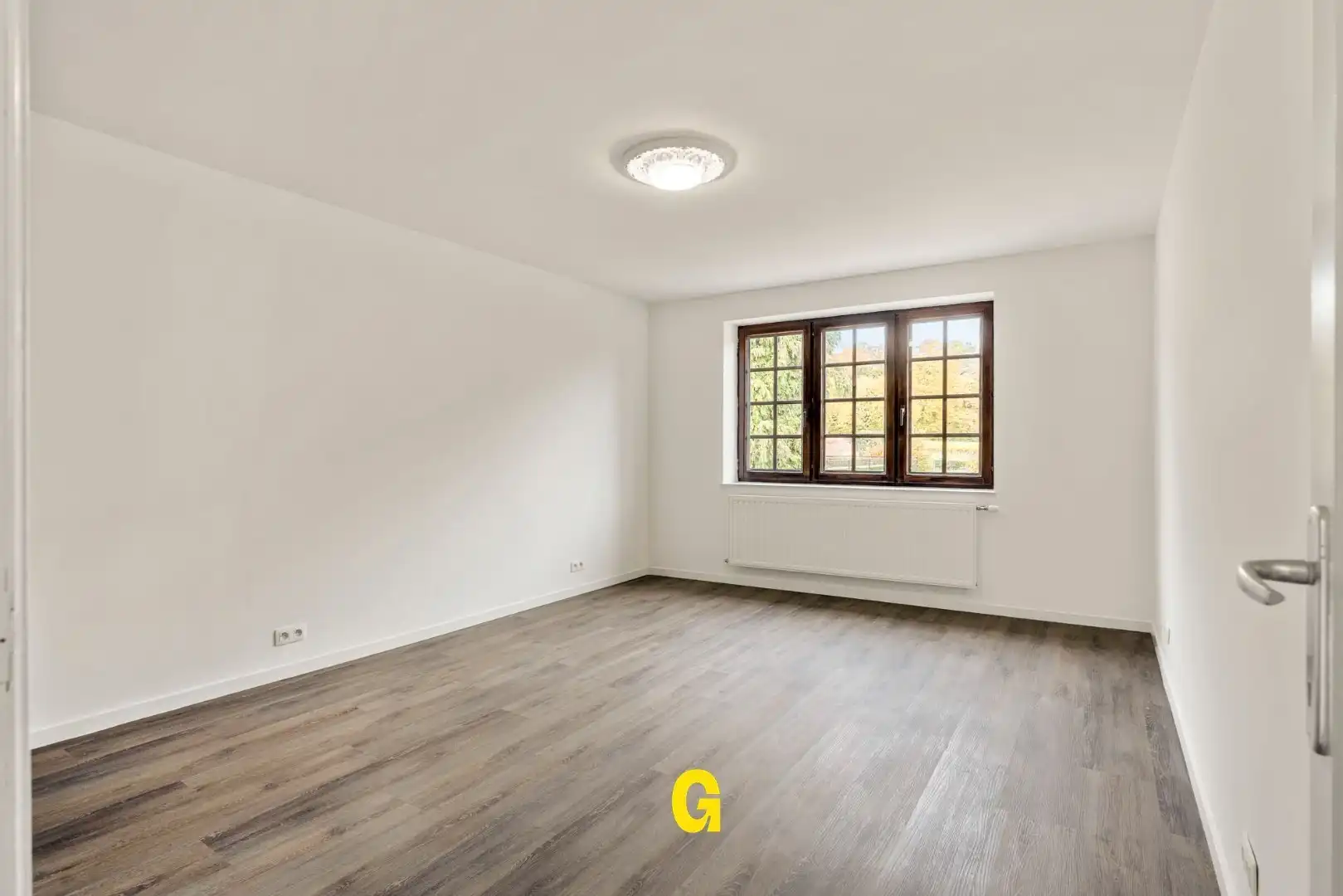 Vakkundig gerenoveerde woning met binnenkoer, tuin en bijgebouwen op 4a 62ca - EPC label B foto 15