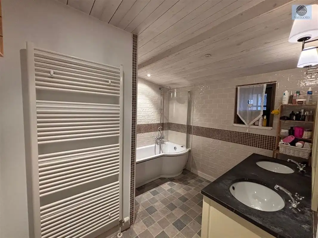 KARAKTERVOLLE WONING MET 5 SLAAPKAMERS foto 16