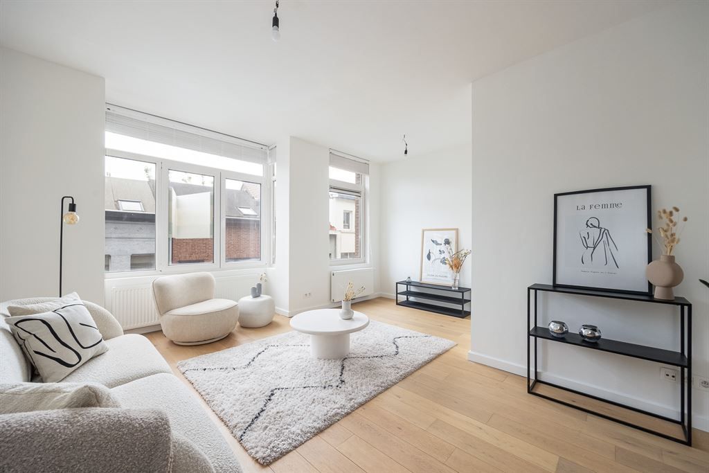 Recent gerenoveerd, lichtrijk appartement foto 3