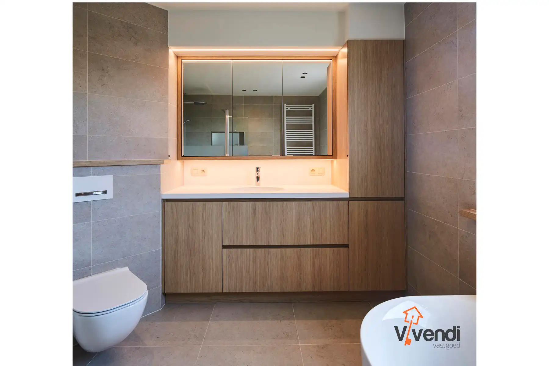 Luxe Penthouse van ca. 185 m² – Volledig gerenoveerd in 2024 foto 18