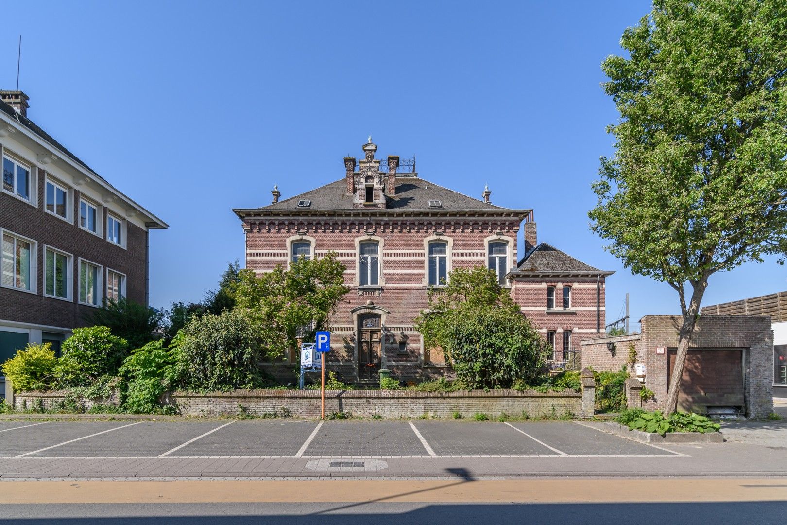 ()=>{if(producerUpdateValueVersion(node),producerAccessed(node),node.value===ERRORED)throw node.error;return node.value} Guido Gezellestraat 102 - 9470 Denderleeuw