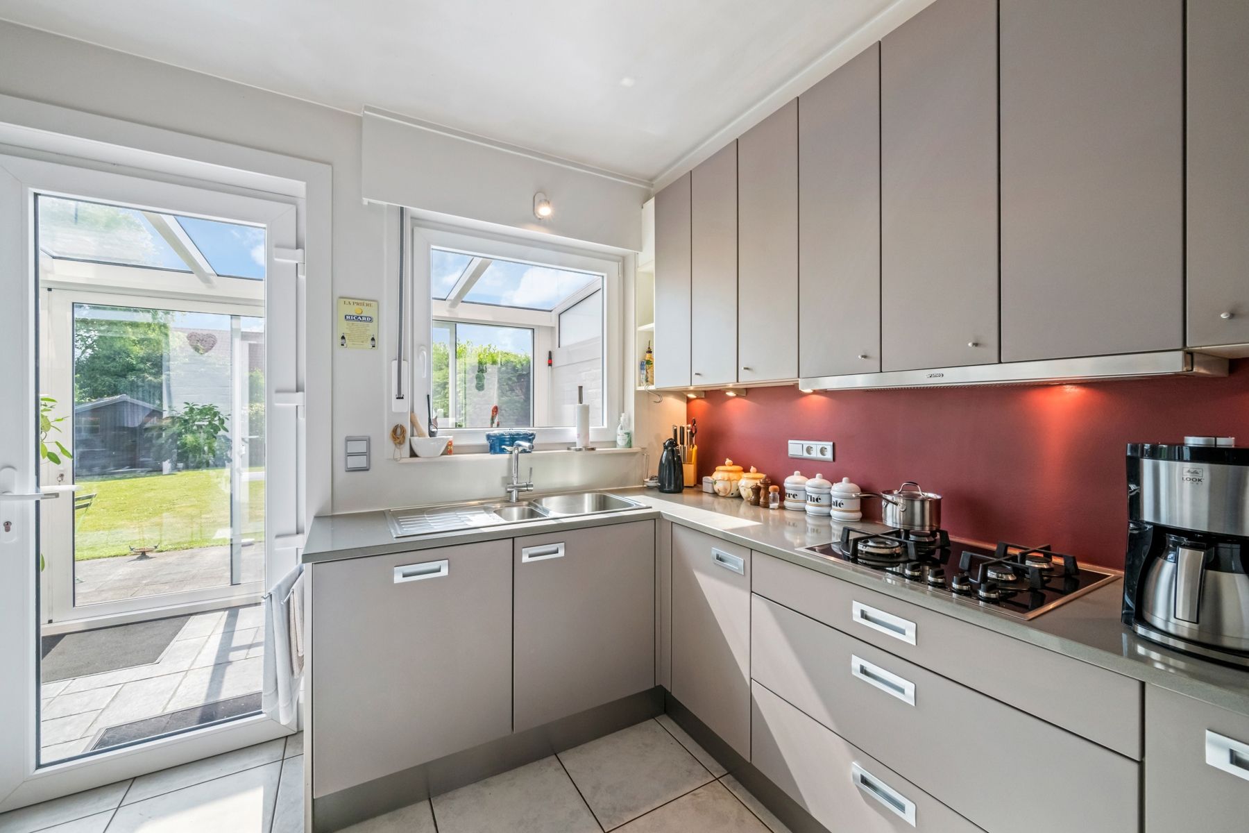 Zeer rustig gelegen 3-slpk woning te Sint-Kruis incl. garage foto 8