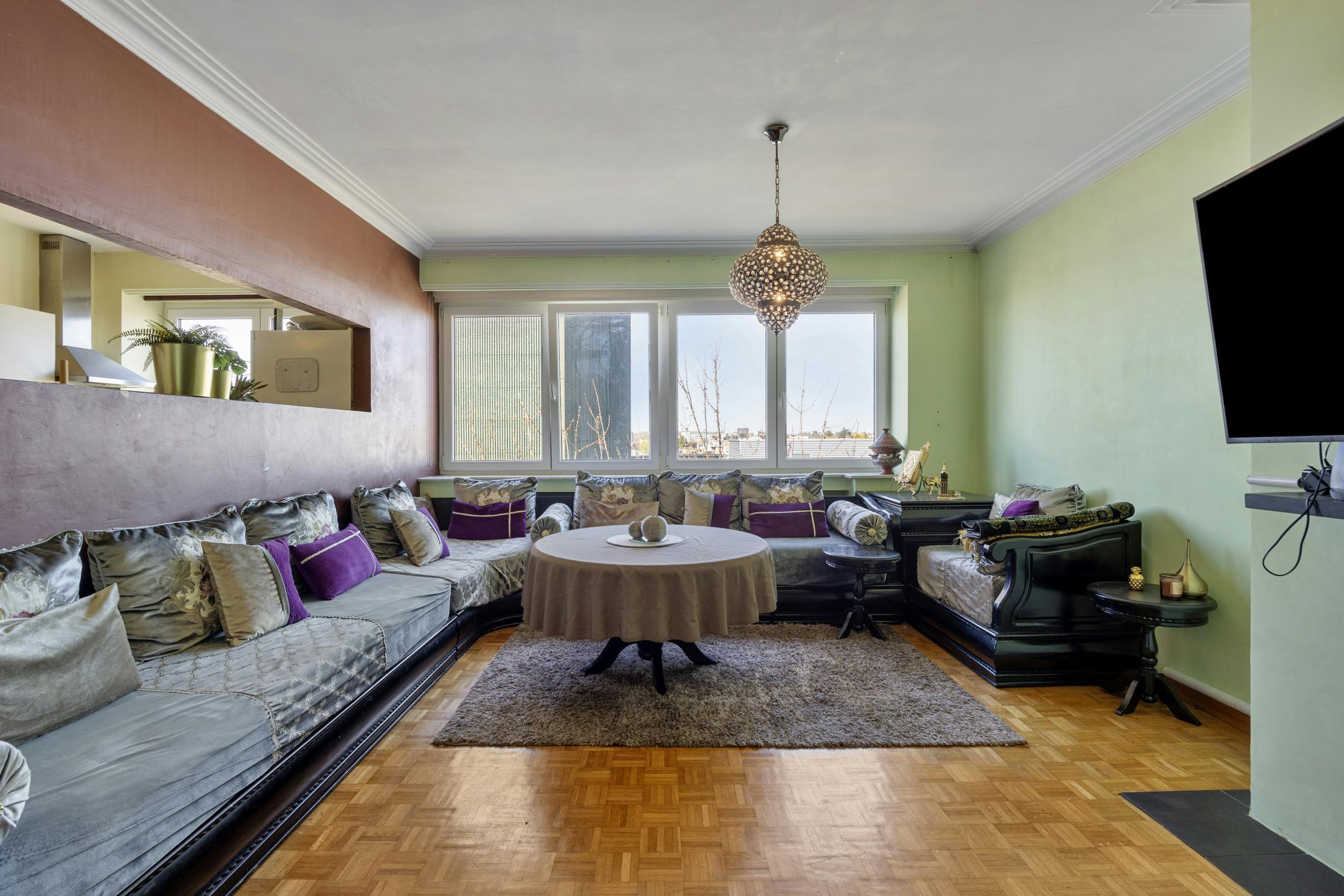 Instapklaar 2 slaapkamer appartement te koop! foto 3