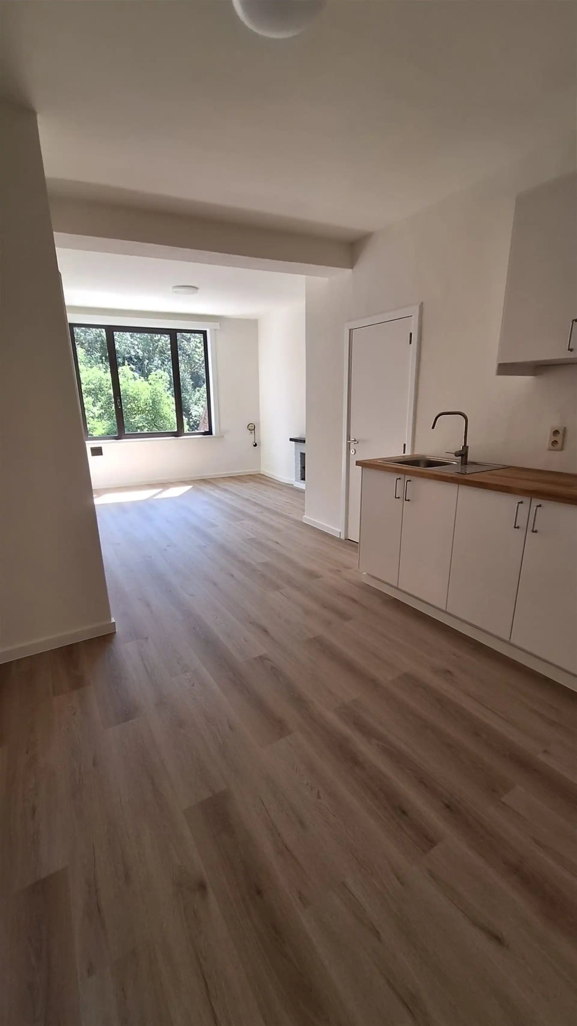 Eén-slaapkamerappartement in centrum van Wetteren foto 2