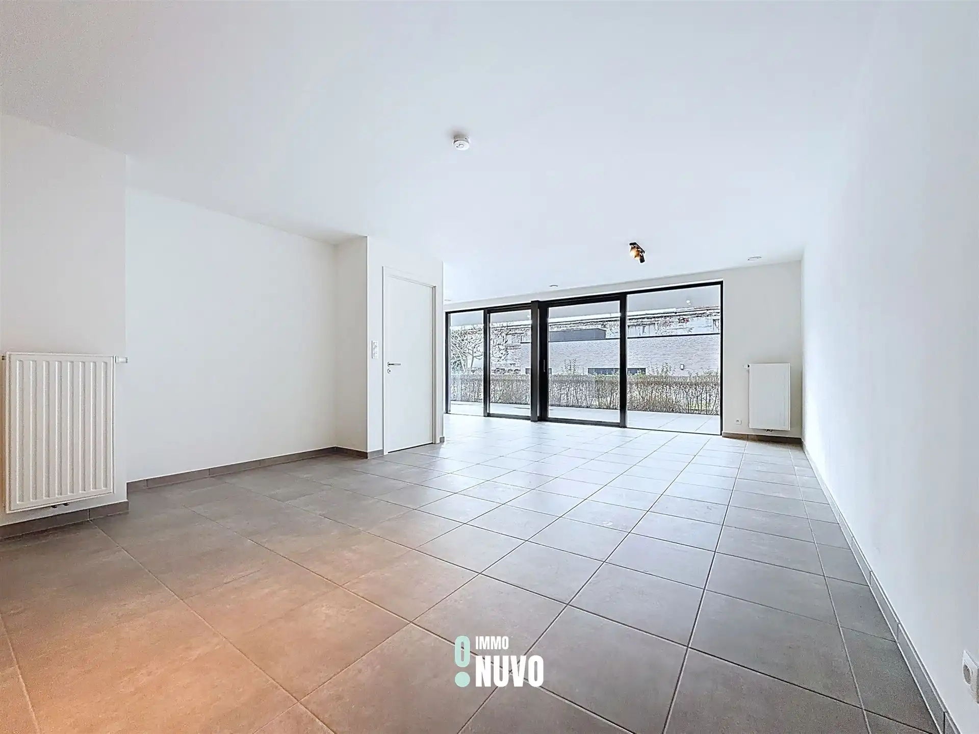 Gelijkvloers Appartement foto {{pictureIndex}}