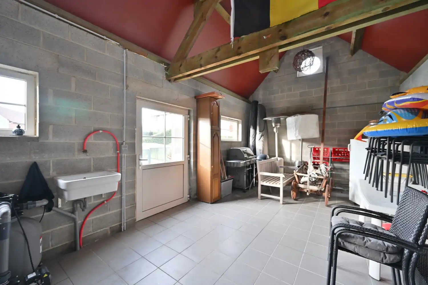 Charmante villa met orangerie en&nbsp;zwembad op een steenworp van Maastricht foto 33