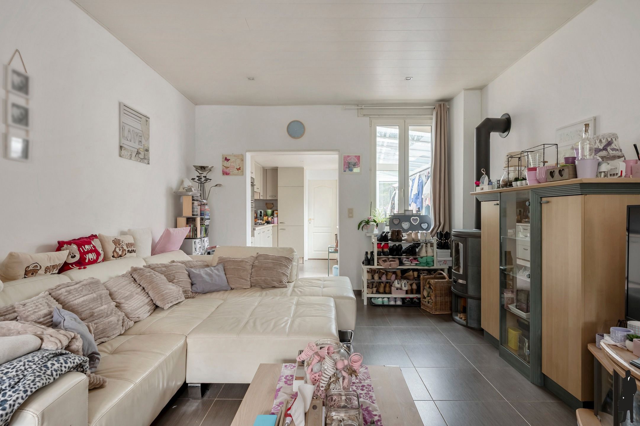 Woning in doodlopende straat met 2 slk, 2 badk en tuin op een perceel van 379 m². foto 5