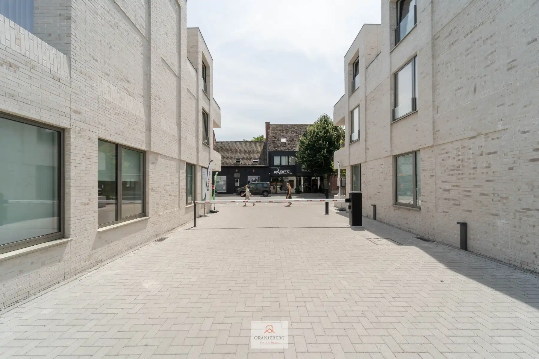 Polyvalente kantoorruimte van 193 m² foto 24