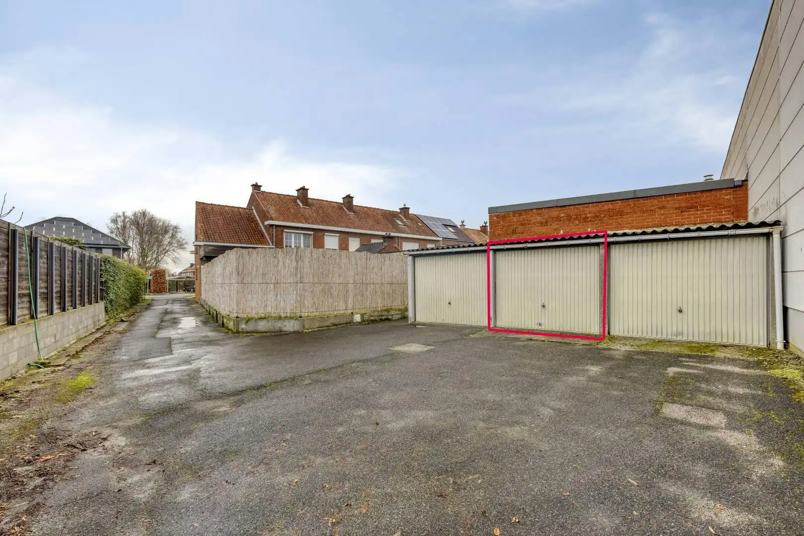 Te renoveren huis met 3 kamers te koop in Ooigem foto 16