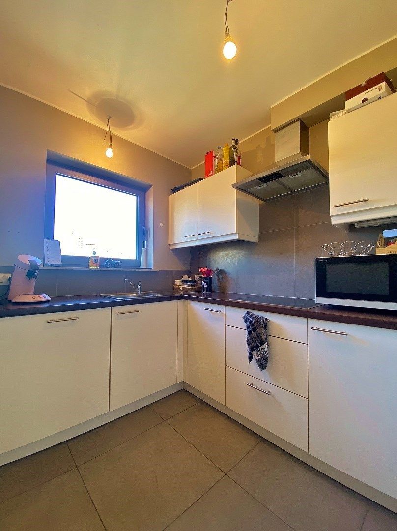 Centraal gelegen appartement in recent gebouw met terrasje foto 5