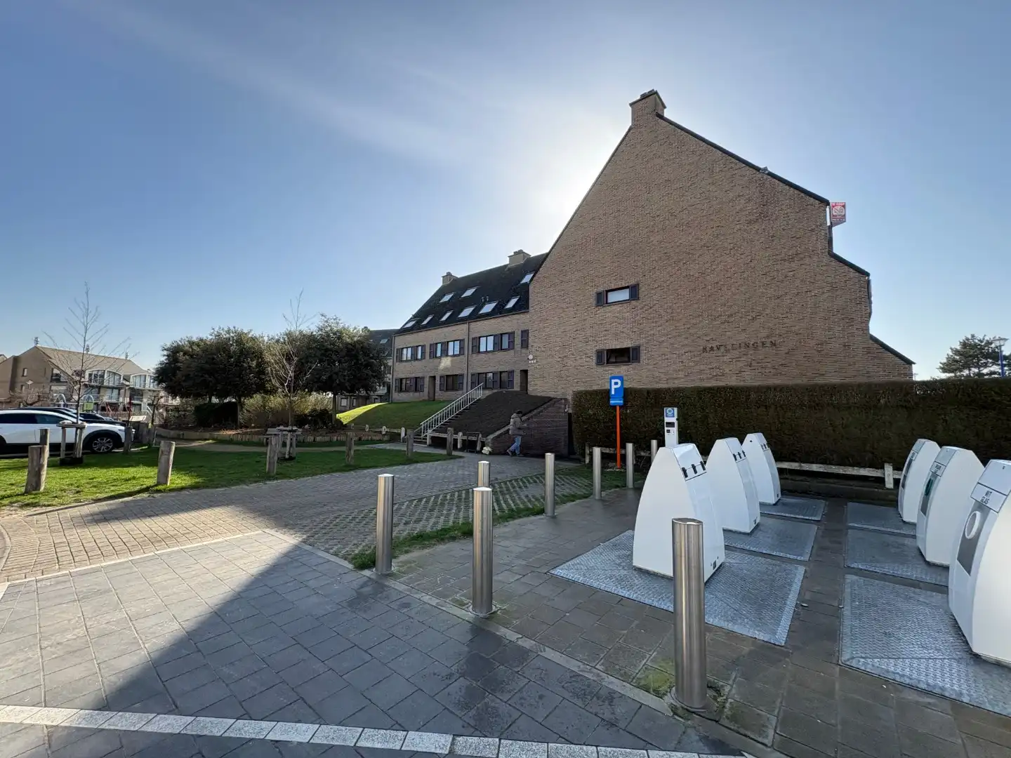 Te koop – Ruim duplexappartement aan zee met garage  foto 28