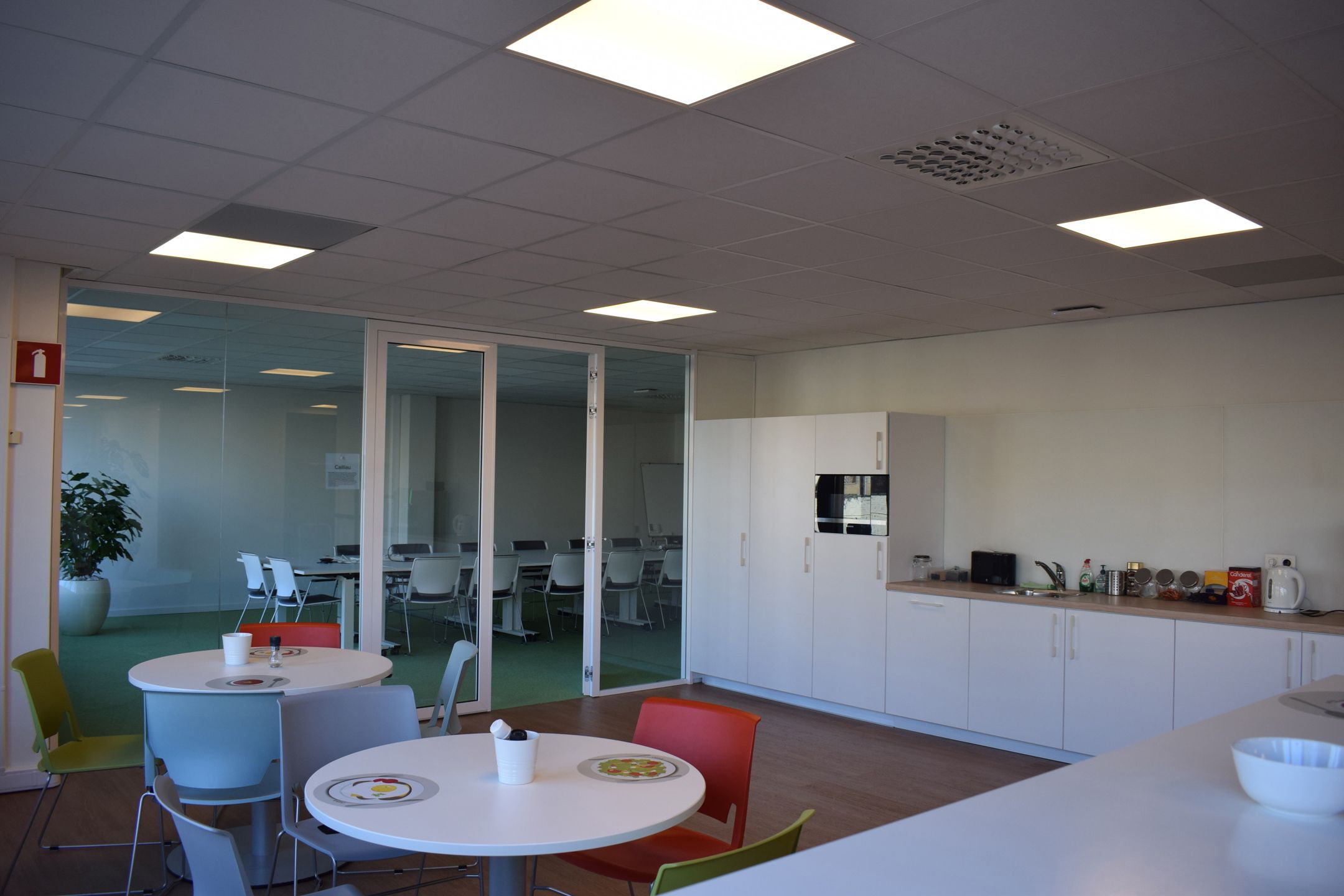 Ruime en Moderne Kantoorruimte in Uitbreidingstraat foto 5