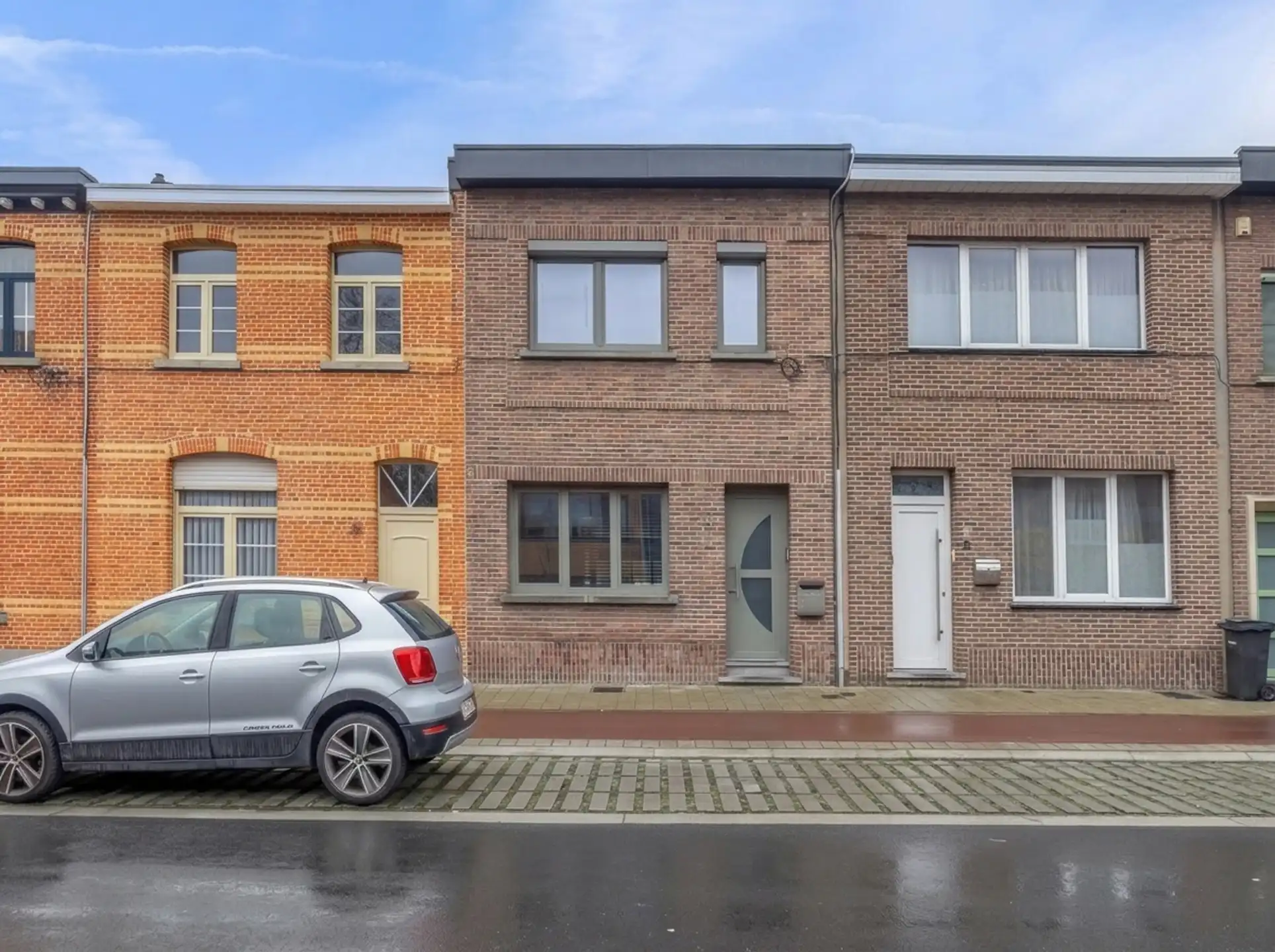Volledig gerenoveerde woning in het hart van Wijnegem foto 2
