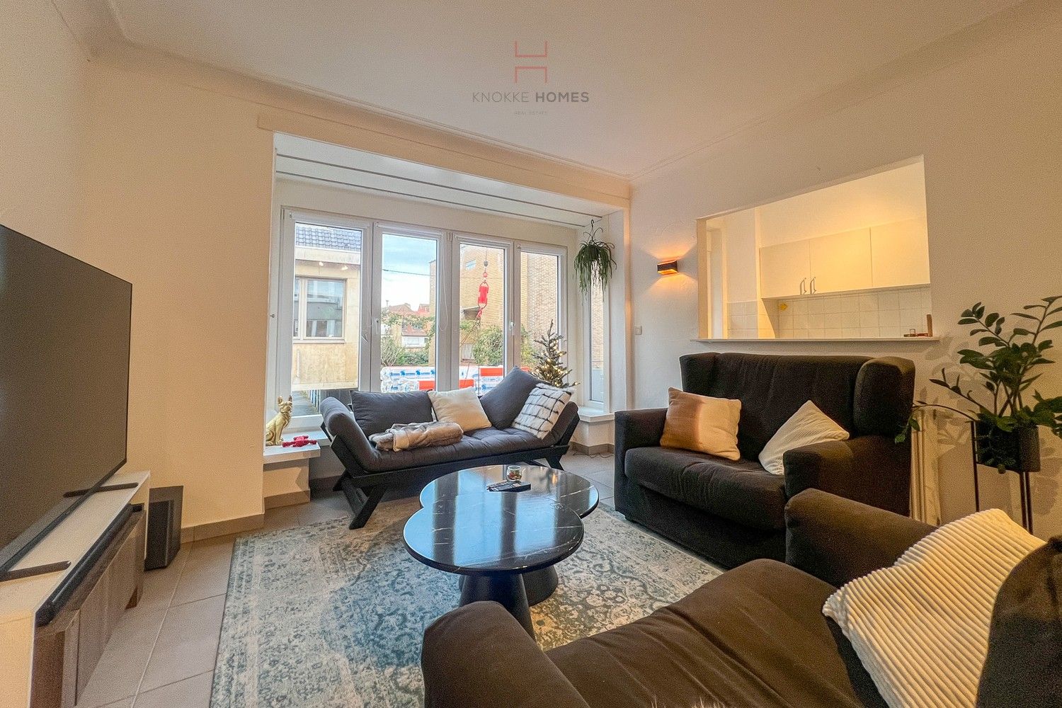 Ruim 2-kamerappartement in het centrum van Heist foto 2