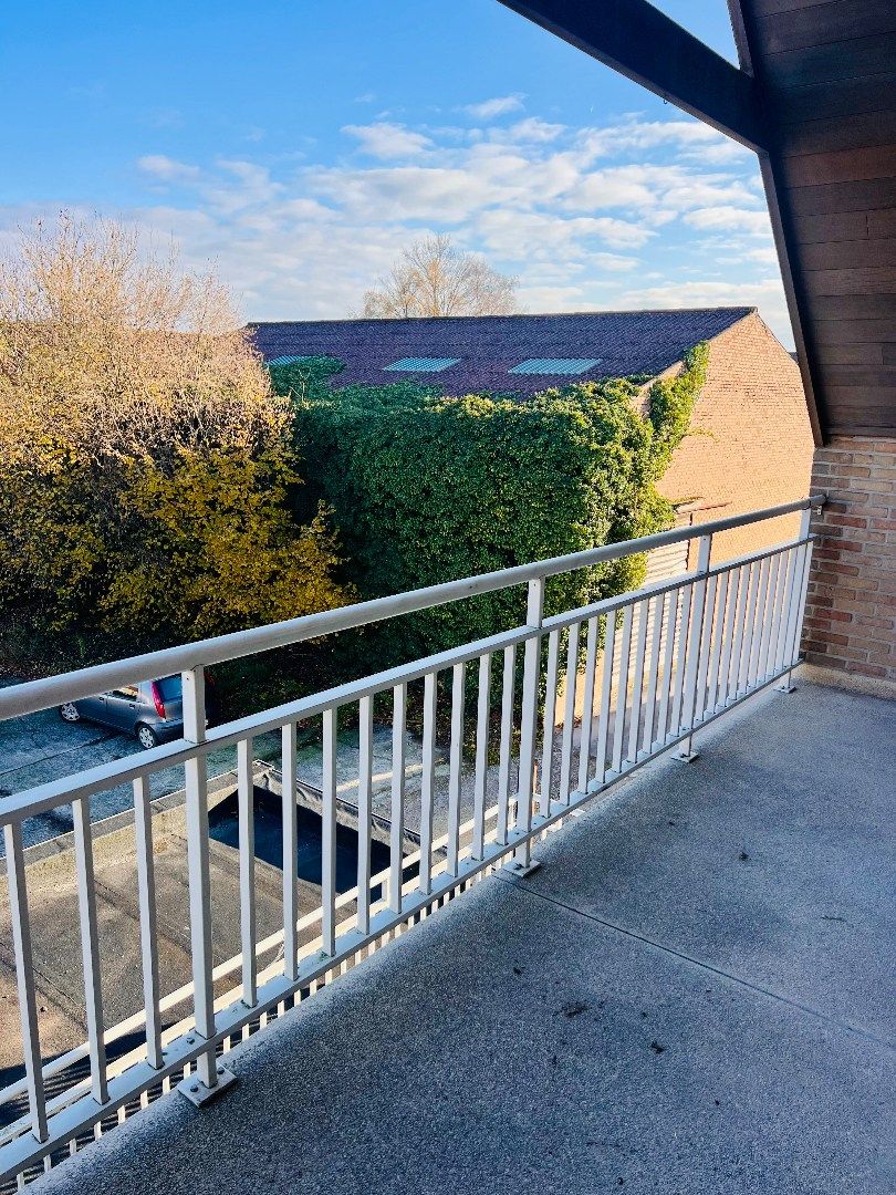 2 slpk appartement met terras en garage foto 7