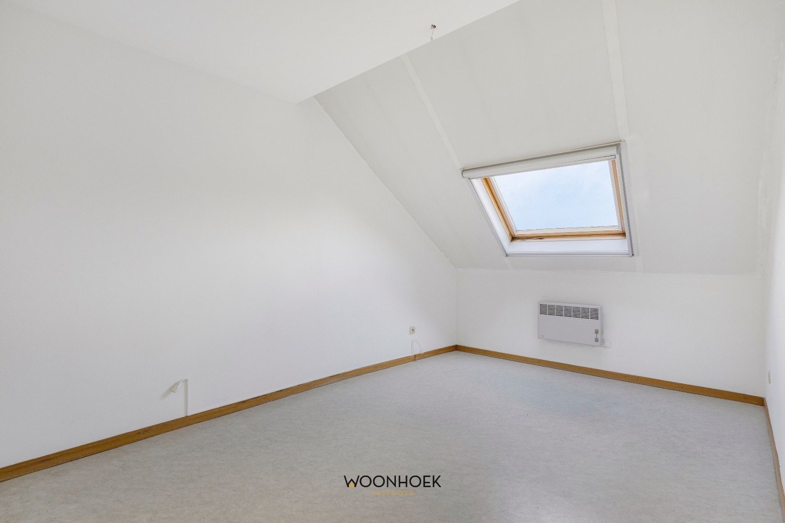 Ruime woning met 4 slpk en grote tuin in Zeveneken centrum! foto 12