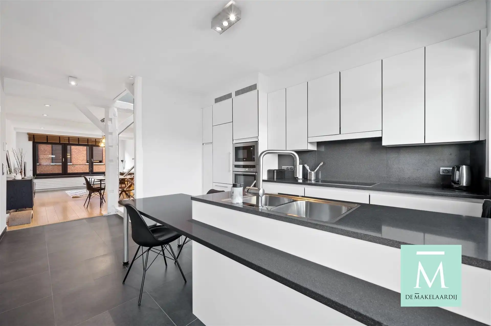 Superleuke gemeubelde woning gelegen vlakbij het Vrijbroekpark foto 12