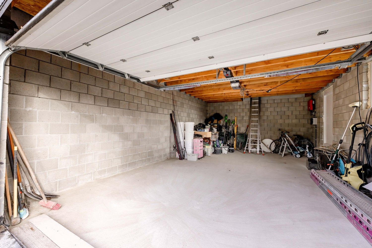 Halfopen woning te Koolskamp. foto 26