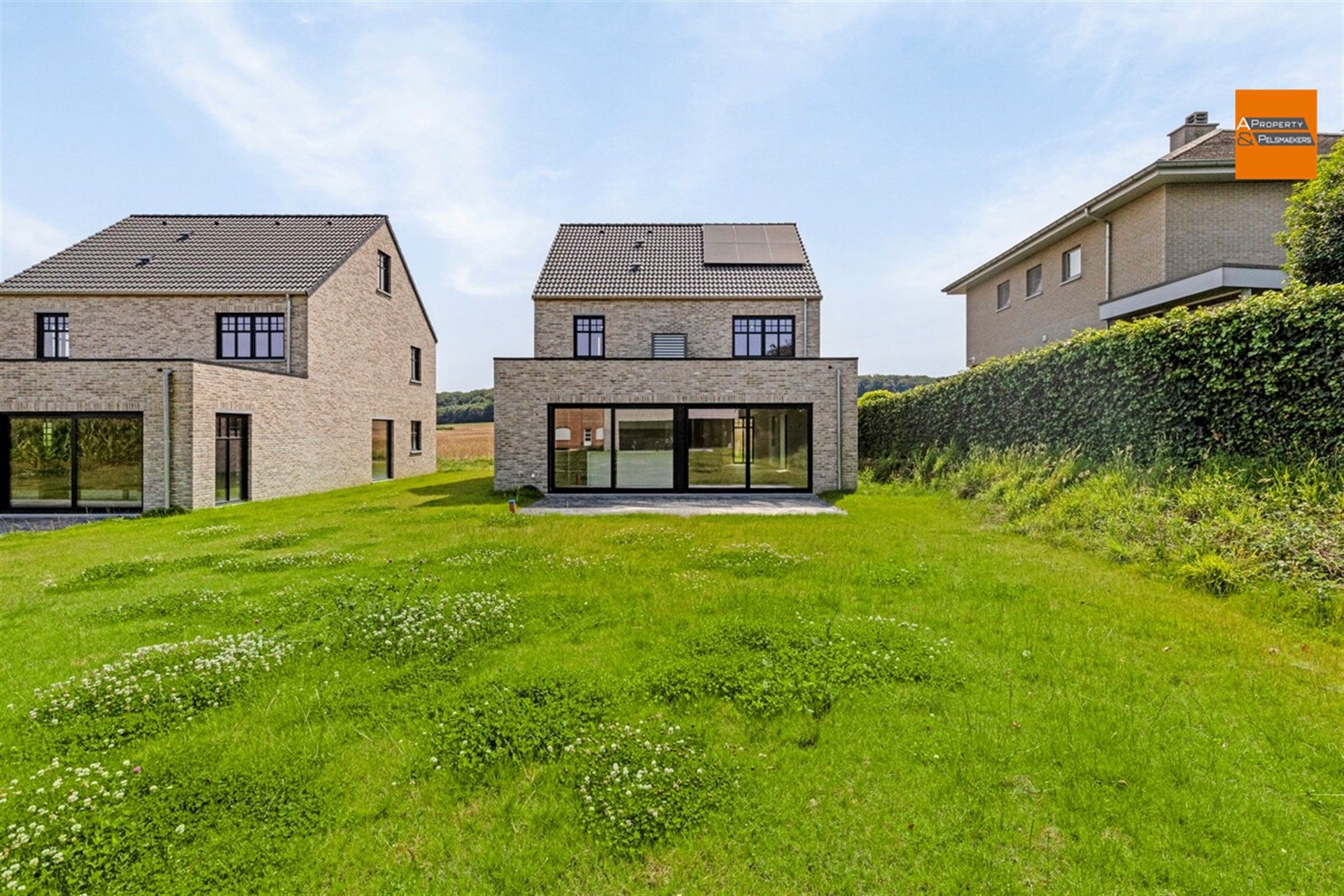 Prachtige nieuwbouw villa 4 slpk met zicht op de velden foto 28