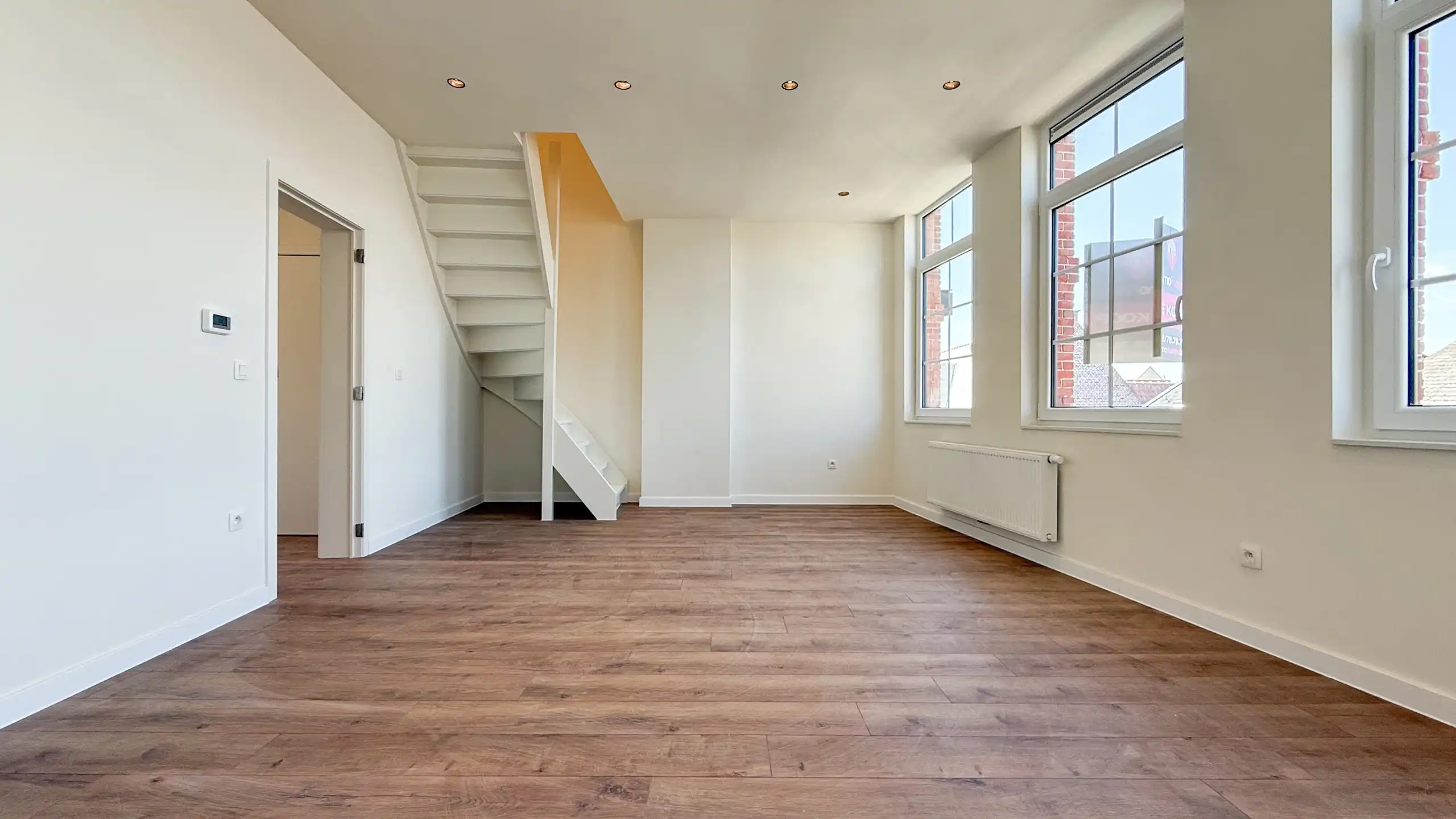 Unieke investeringspand, volledig vernieuwd, handel+ 2app! foto 50