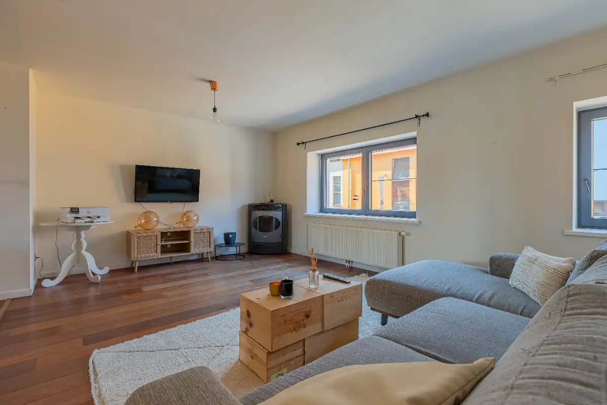 Multifunctioneel pand met praktijkruimte en instapklaar duplexappartement foto 10