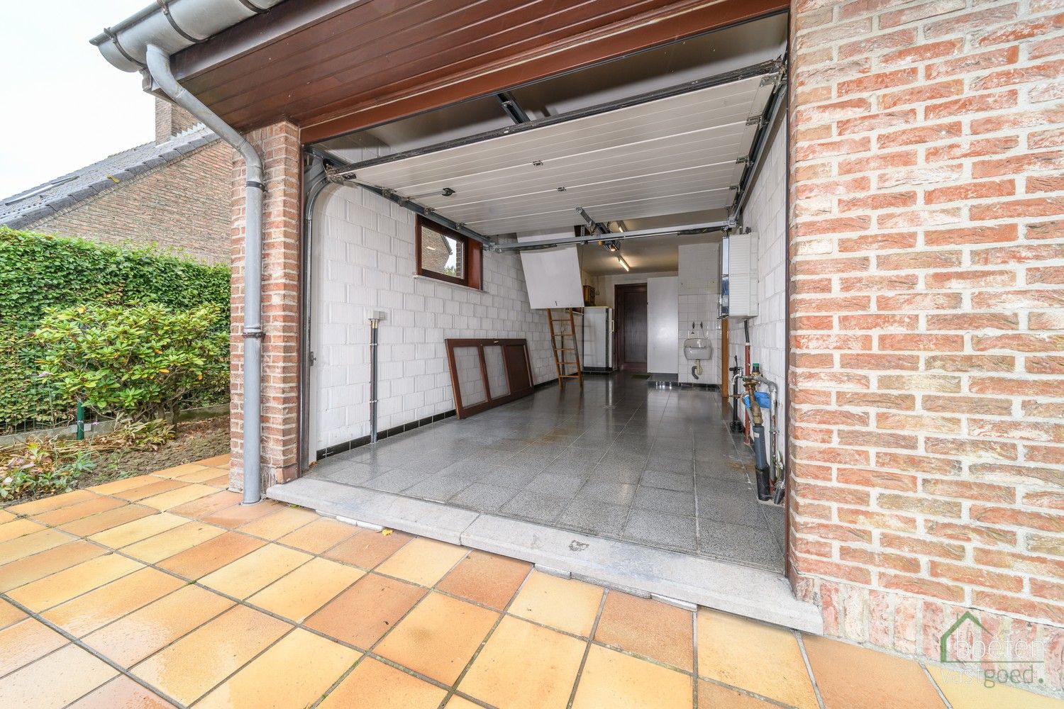 Reninge: Verzorgde gelijkvloerse woning met heel wat potentieel, fantastische tuin met open zicht op de Reningse broeken op 1.108m² totale grondopp. foto 15