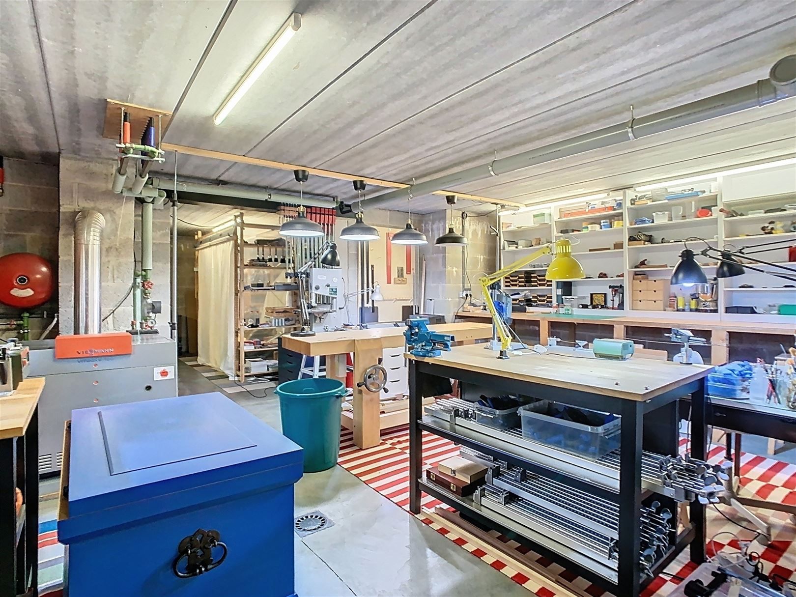 Unieke villa met prachtige tuin op 22a foto 30