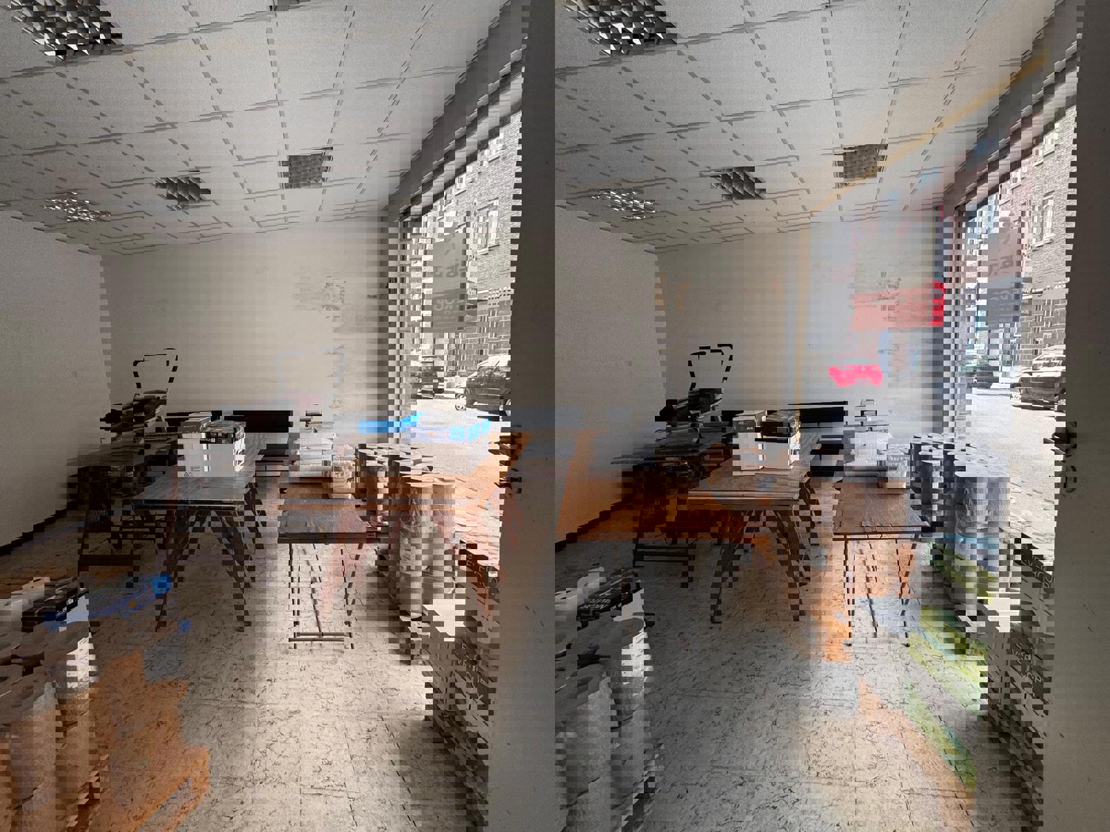 Te renoveren handelshuis met grote etalage centrum Roeselare foto 5