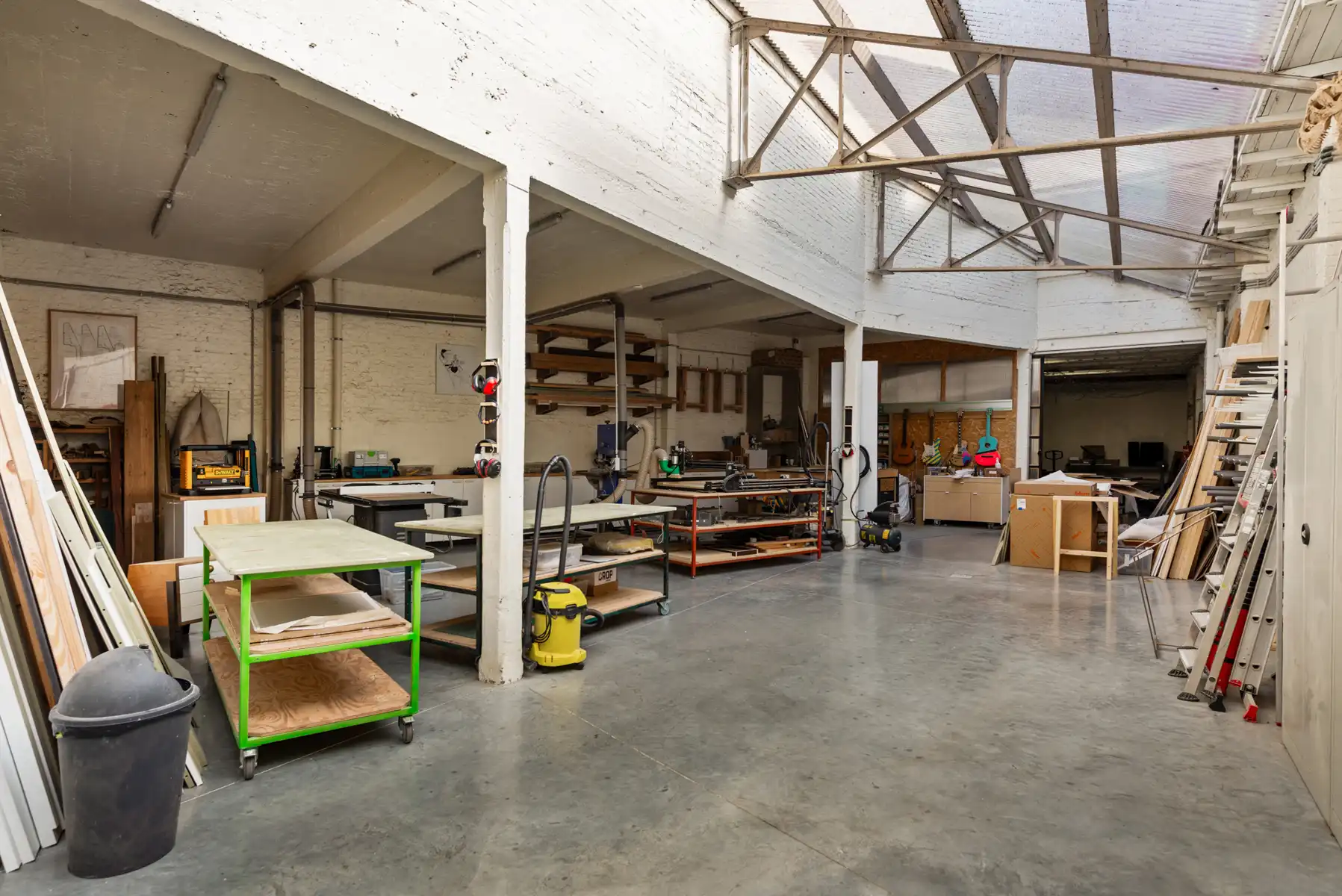 Top magazijn van 360m² gelegen in het hart 2060 Antwerpen foto {{pictureIndex}}