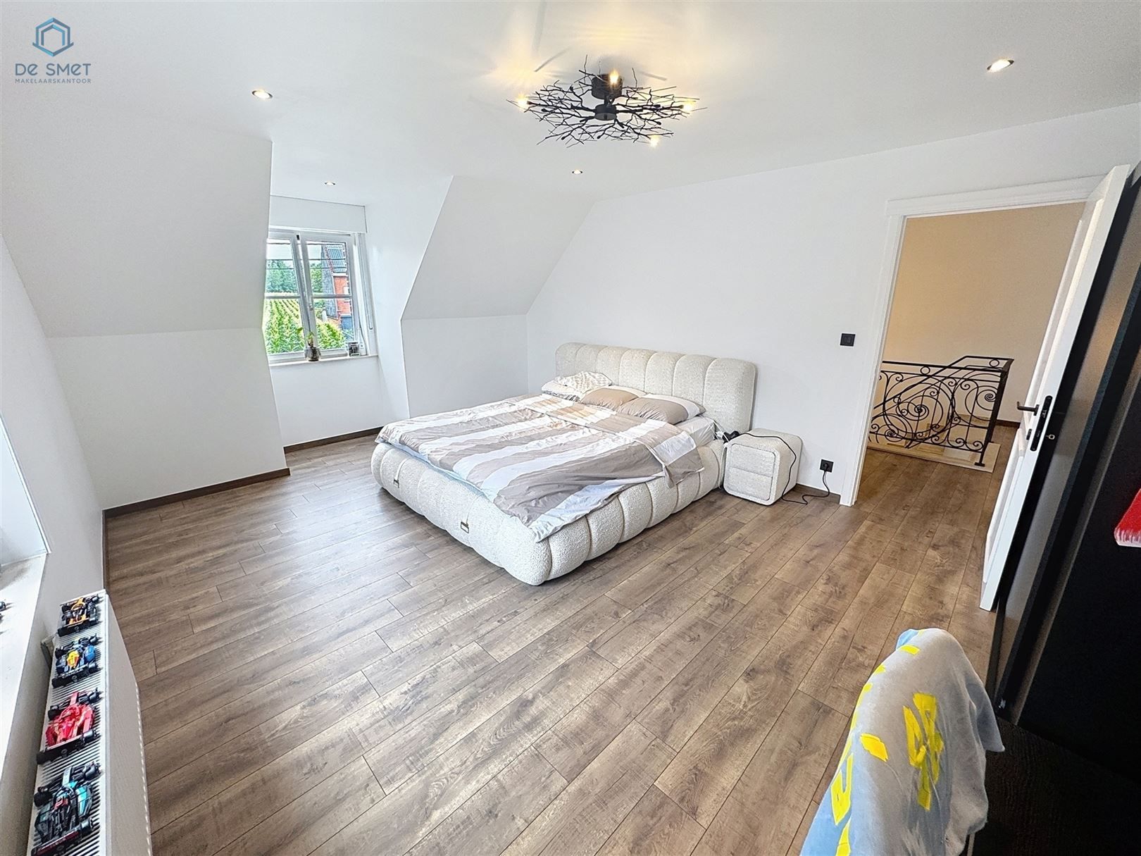 Prachtig gerenoveerde villa met 4 slaapkamers, garage en zwembad foto 16