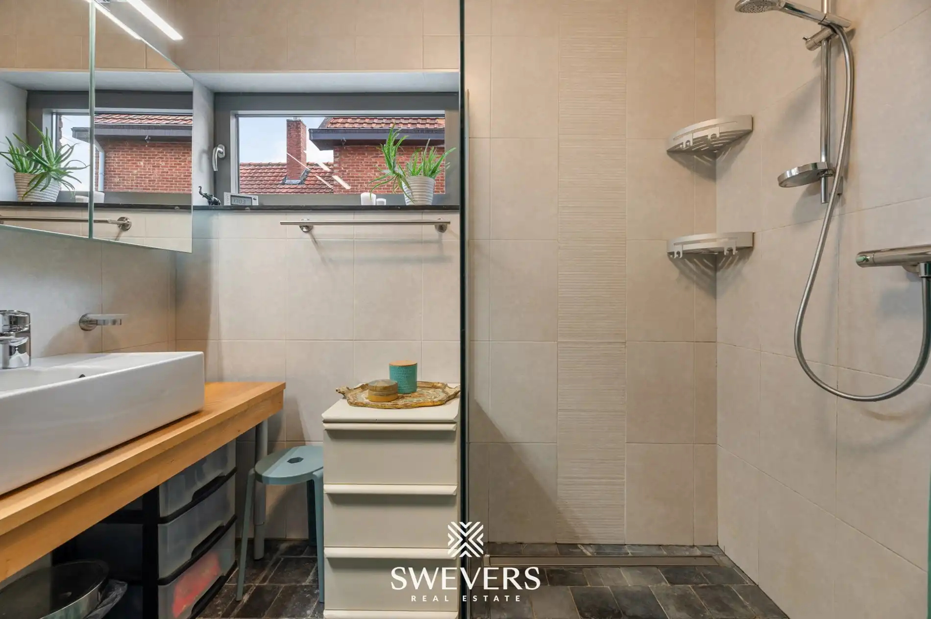 Instapklare gezinswoning met verrassend veel ruimte en een uitstekende ligging te Beringen foto 21