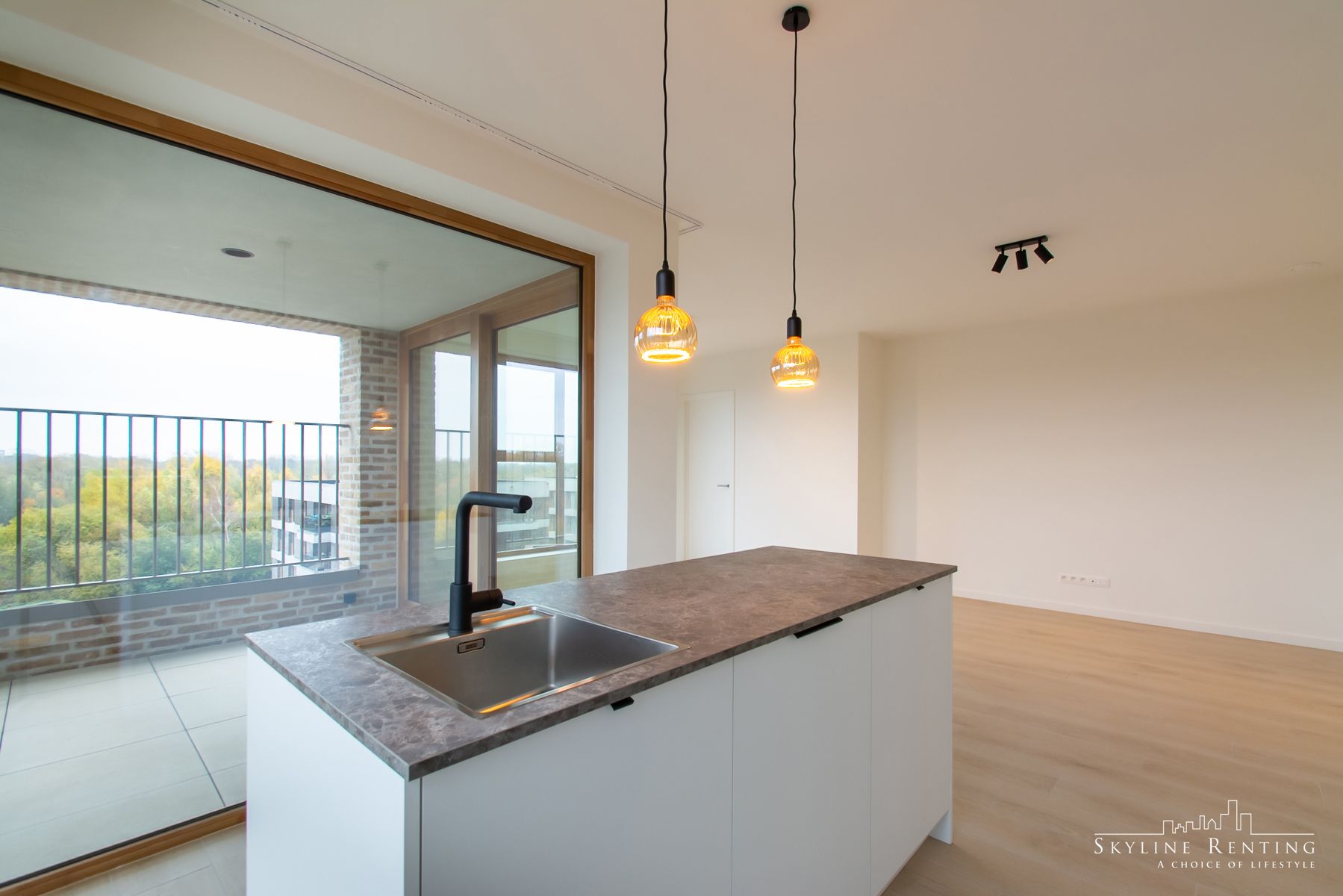 Rustig en comfortabel 2slpk appt. met mooi terras  foto 4