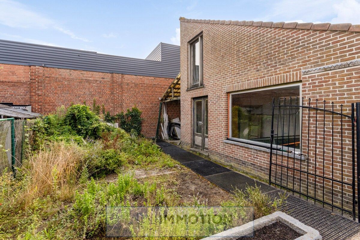 Woning HOB met tuin en dubbele garage foto 32