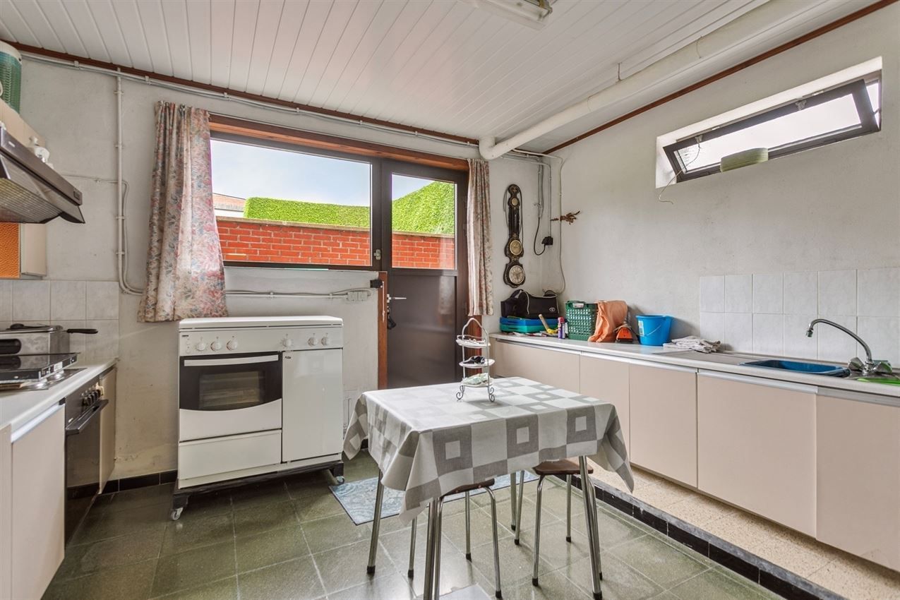Instapklare woning, 3slk, met weiland 52a foto 23