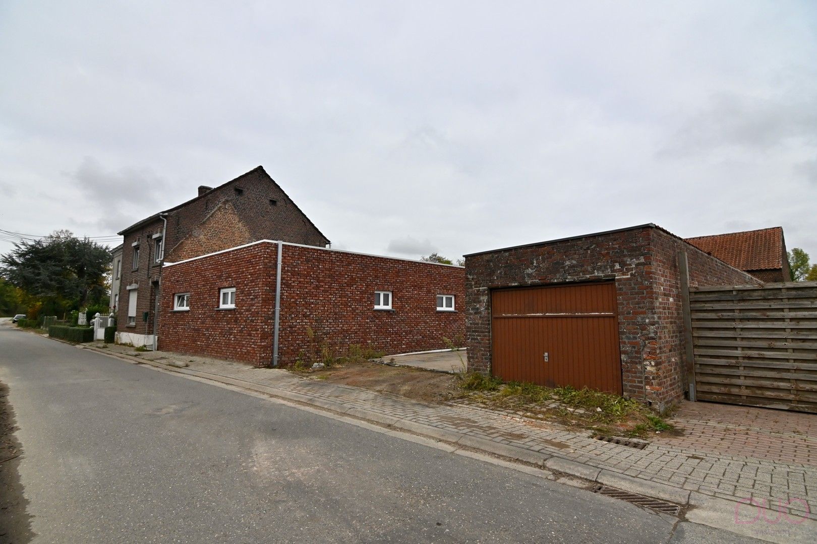 Verder te renoveren hoevewoning met ruime schuur die tal van mogelijkheden biedt. foto 23