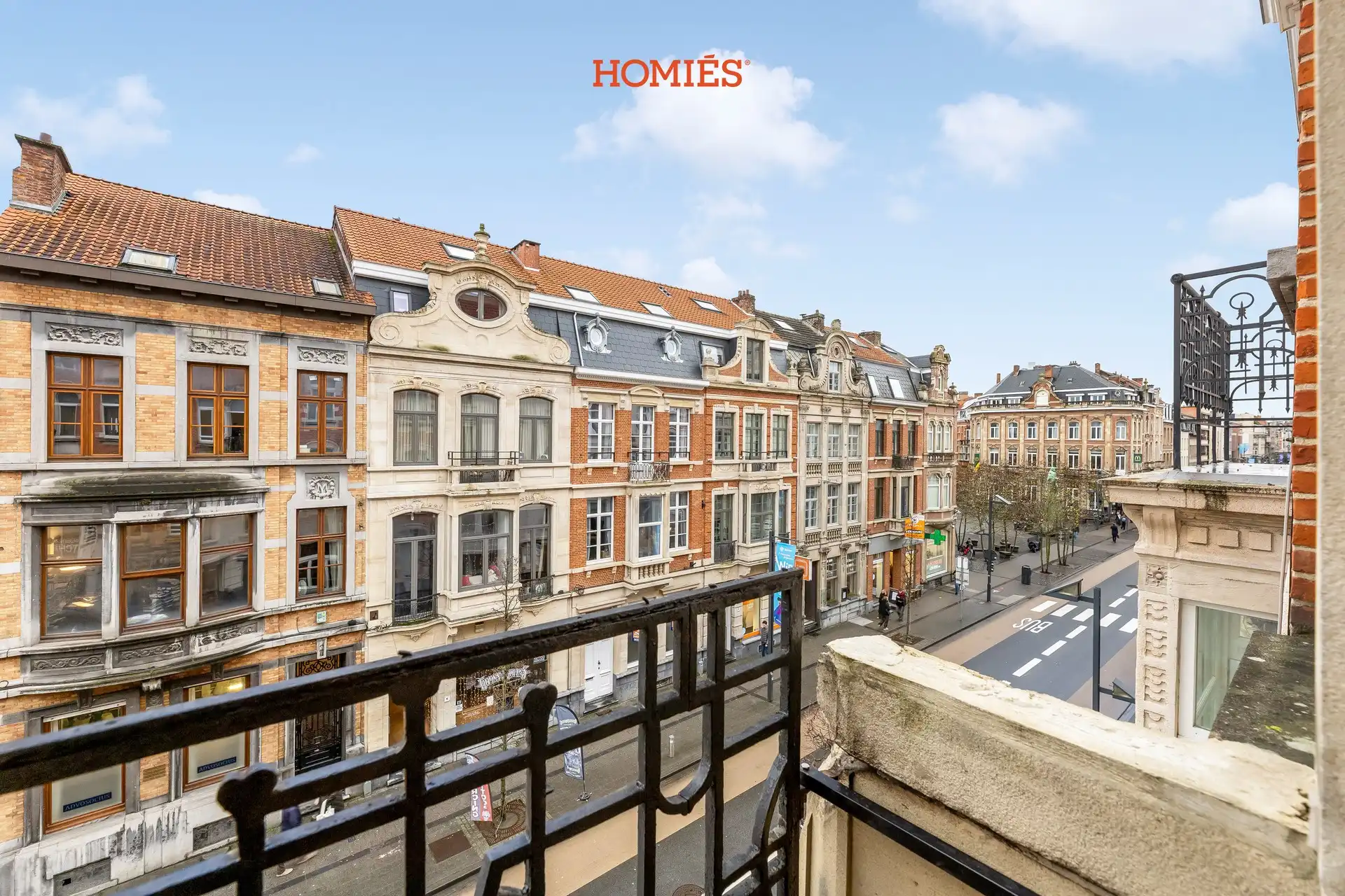 Gerenoveerd appartement met terras/balkon in historisch pand foto 7