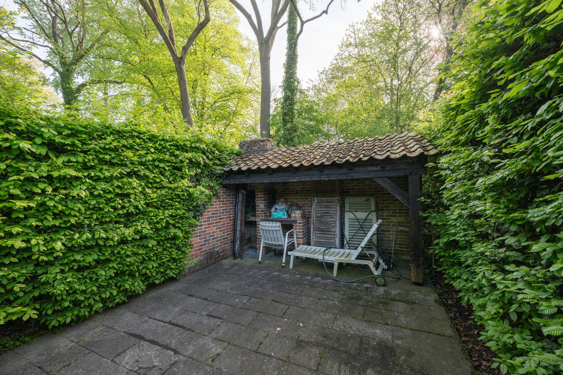Berkenhof: villa met tuin op 1240 m² in centrum Oostkamp foto 30