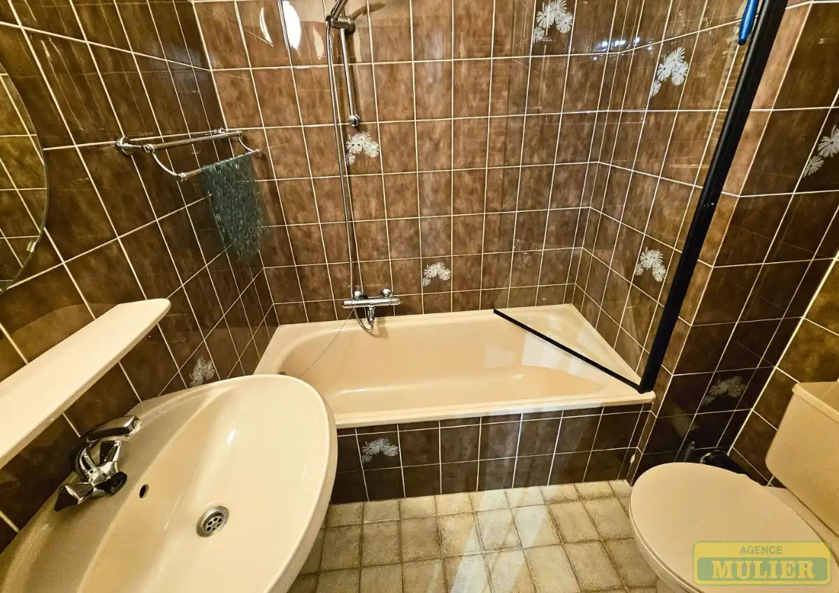 APPARTEMENT MET UNIEKE LIGGING AAN ZEE TE KOOP IN DE PANNE foto 9