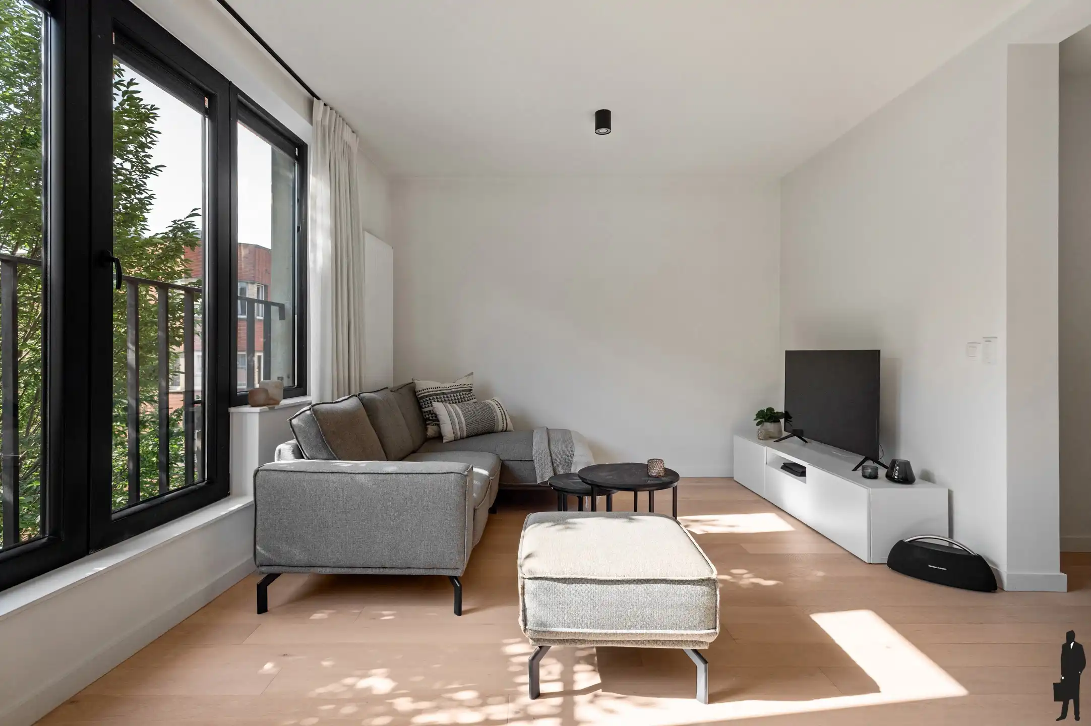 Gerenoveerd 2-slaapkamer appartement met terras (10m²) foto 8