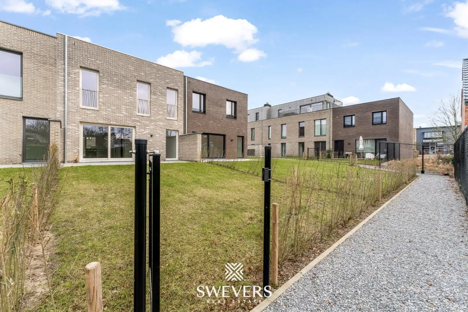 Moderne & Energiezuinige Rijwoning met Zonnige Tuin   foto 26